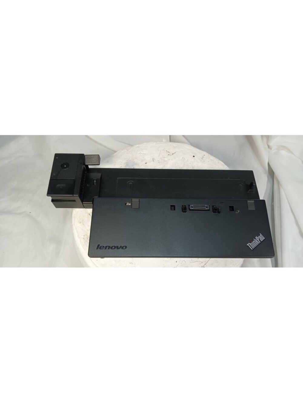 Lenovo ThinkPad Ultra Dock Type 40A2 No Power Supply
